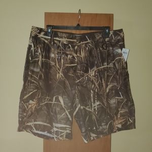 Bass Pro Shop 2XL Hunting/Camo Cargo Shorts
